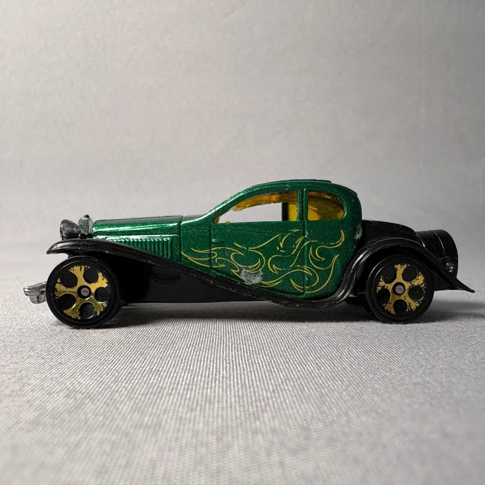 Hot Wheels 1980 Mattel Metallic Green 1930s Coupe Gold Flames Diecast Car